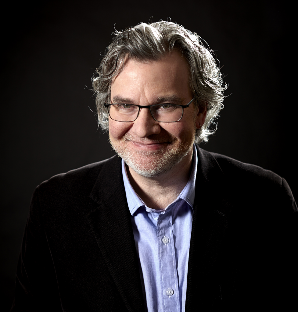 Pam Harper & Scott Harper speak with Kelly Leonard about how  “Yes, And” improvisation can foster a greater sense of ownership, co-creation, collaboration and business innovation