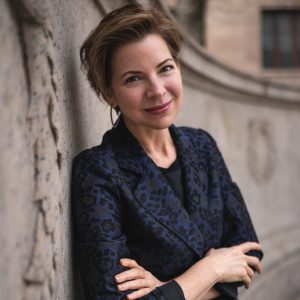 Pam & Scott Harper continue speaking with Kate O'Neill, CEO of KO Insights and author of the award-winning book “What Matters Next,” about being a "Tech Humanist," and the challenges of making human-friendly tech decisions in the face of complexity and uncertainty.